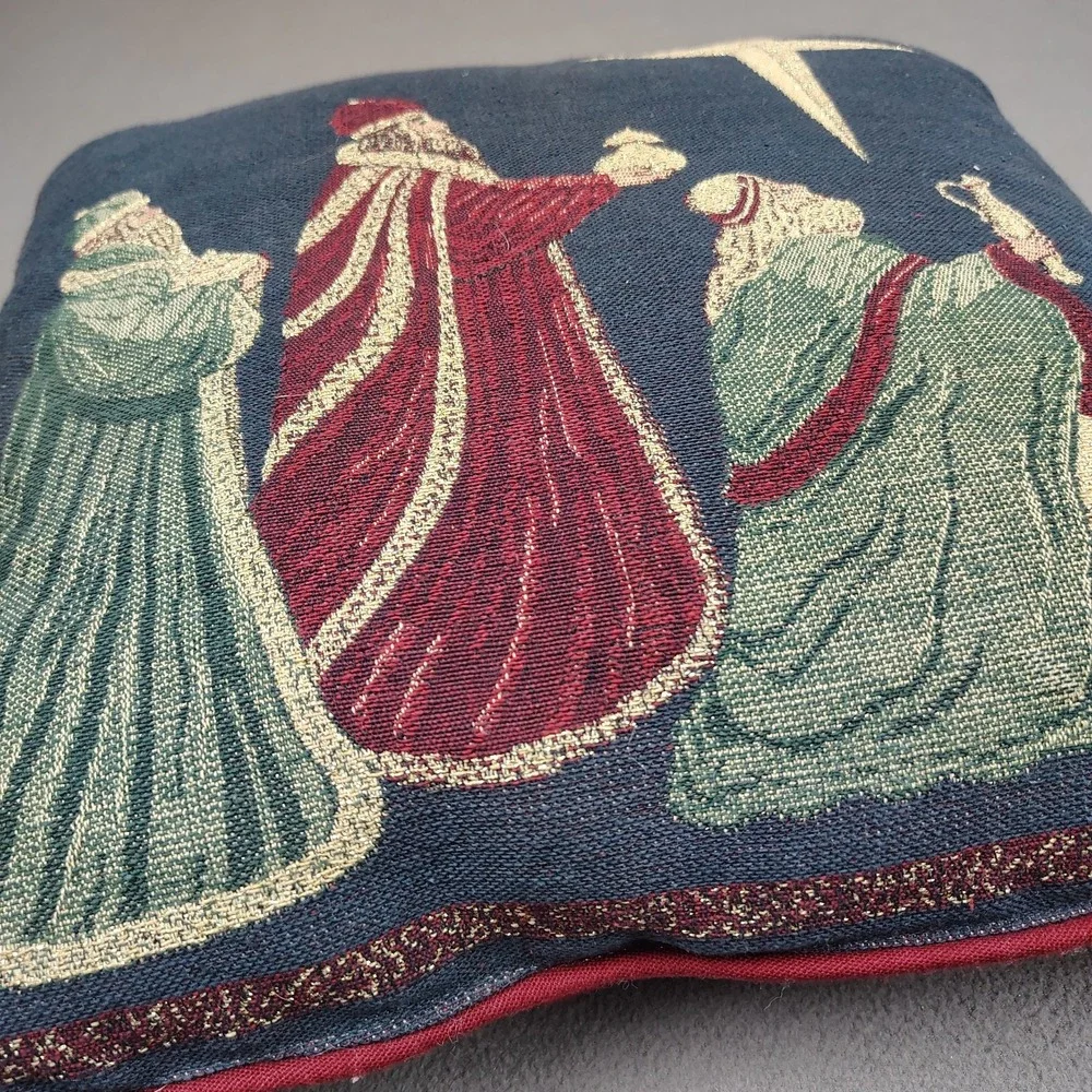 Riverdale Christmas Tapestry Throw Pillow Lot (2) 3 Wise Men / Santa Clause 13